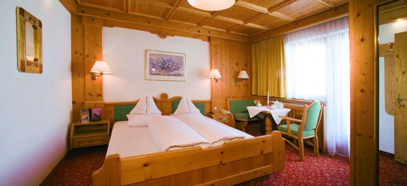 Double room Classic (category A) Double room Classic (category A)