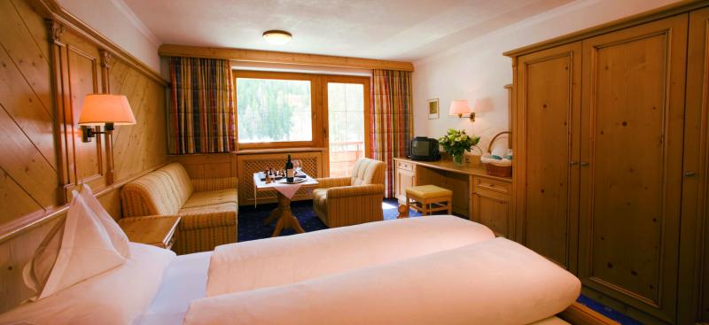 Double room Superiore North (category D/1) Double room Superiore North (category D/1)